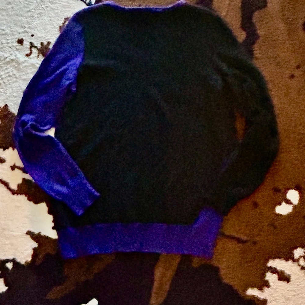 Bloomingdale's Black and Purple V-Neck Sweater